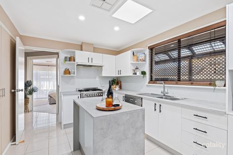 Property photo of 27 Heysen Drive Sheidow Park SA 5158