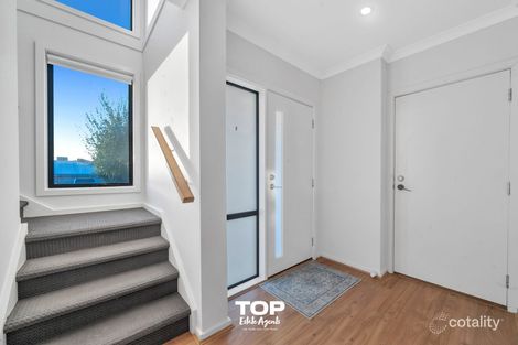 Property photo of 1 Hut Road Clyde North VIC 3978