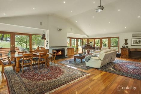 Property photo of 22 Sunset Crescent Mount Eliza VIC 3930