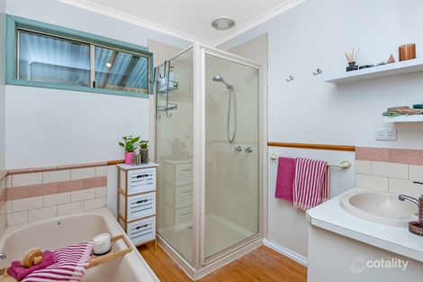 Property photo of 4 Lowe Street Kangaroo Flat VIC 3555