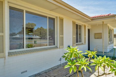 Property photo of 8 Centaurus Street Rockingham WA 6168