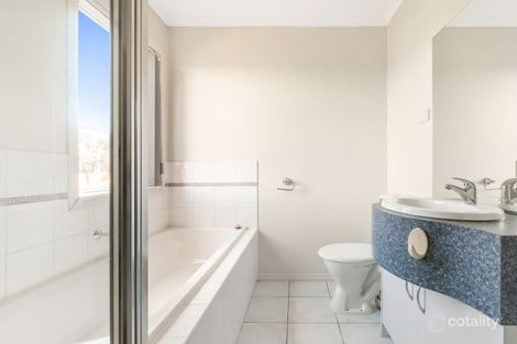 Property photo of 11/18 Tulloch Grove Glen Waverley VIC 3150