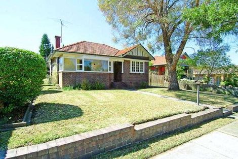 Property photo of 25 Fricourt Avenue Earlwood NSW 2206