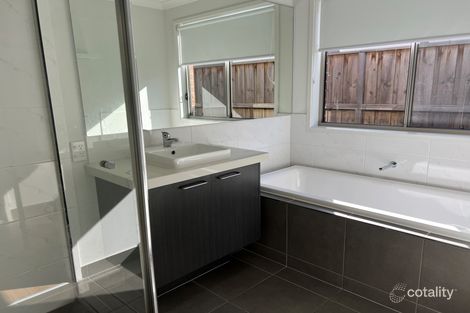 Property photo of 23 Ashcroft Avenue Clyde VIC 3978
