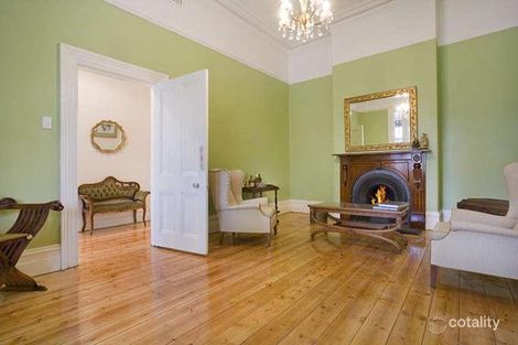 Property photo of 32 Asling Street Brighton VIC 3186