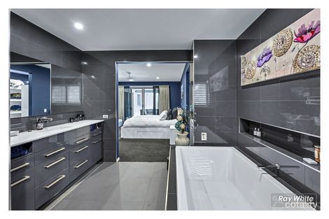 Property photo of 31 Tomtit Avenue Parkhurst QLD 4702