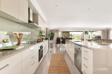 Property photo of 98 Scott Grove Kingsbury VIC 3083