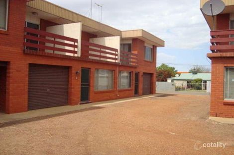 208 Wakaden St, Griffith, NSW 2680