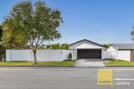 42 Edinburgh Rd, Benowa, QLD 4217