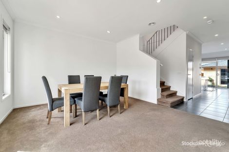 Property photo of 8 Broadbeach Circuit Point Cook VIC 3030