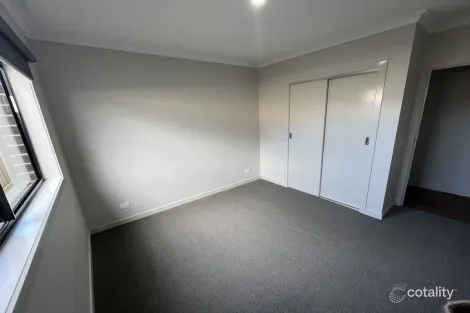 Property photo of 11 Waterside Drive Traralgon VIC 3844