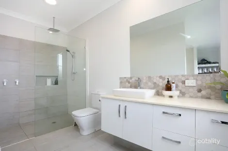 Property photo of 110 Carrington Road Bonogin QLD 4213