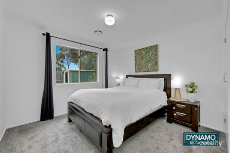 Property photo of 30 Simmonds Place Roxburgh Park VIC 3064