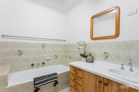 Property photo of 4 Pine Hill Drive Doncaster East VIC 3109