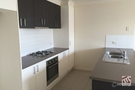 Property photo of 16 Alapont Close Pakenham VIC 3810