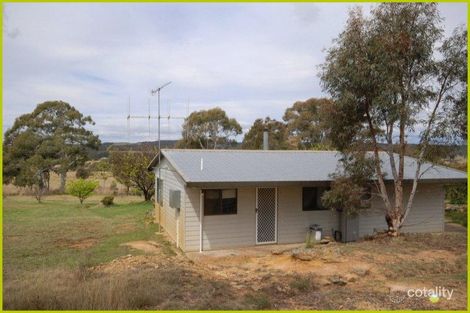 Property photo of 334 Weeroona Drive Wamboin NSW 2620
