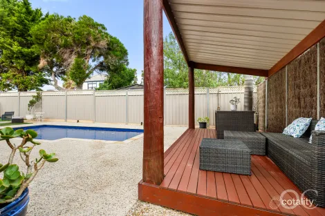 Property photo of 17 Meadfoot Close Moana SA 5169
