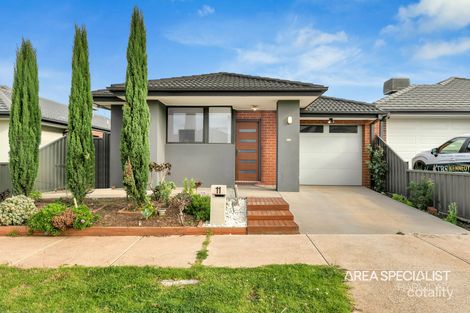 11 Noble Rd, Rockbank, VIC 3335