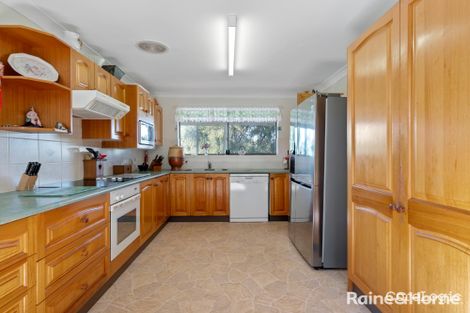 Property photo of 11 Collard Road Point Clare NSW 2250