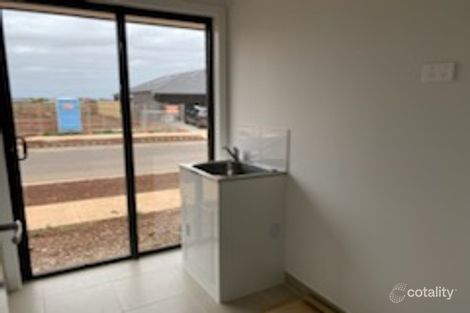 Property photo of 1 Malone Circuit Deanside VIC 3336