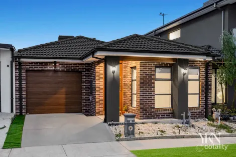 Property photo of 35 Rivella Circuit Tarneit VIC 3029