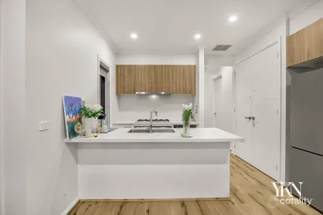 Property photo of 35 Rivella Circuit Tarneit VIC 3029