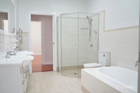 Property photo of 18 Carter Street Seven Hills NSW 2147