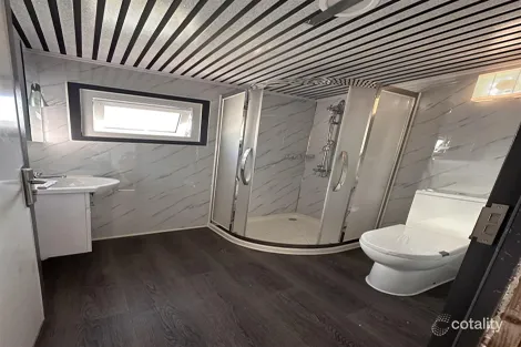 Property photo of 24 Blaxland Road Melton South VIC 3338