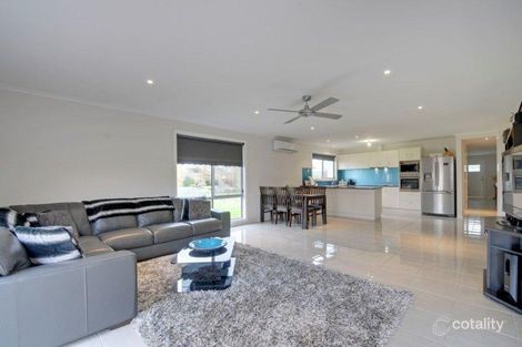 Property photo of 16 Albert Street Yinnar VIC 3869