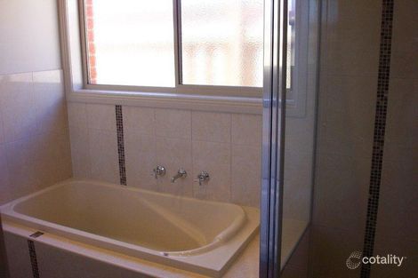 Property photo of 3/45 Ancona Drive Mill Park VIC 3082