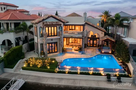 Property photo of 52 Royal Albert Crescent Paradise Point QLD 4216