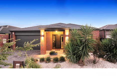 Property photo of 35 Thorngrove Avenue Craigieburn VIC 3064