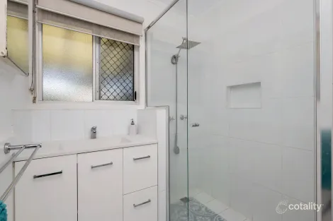 Property photo of 42 Kittyhawk Crescent Kirwan QLD 4817