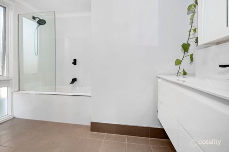 Property photo of 5 Jingai Court Frankston VIC 3199