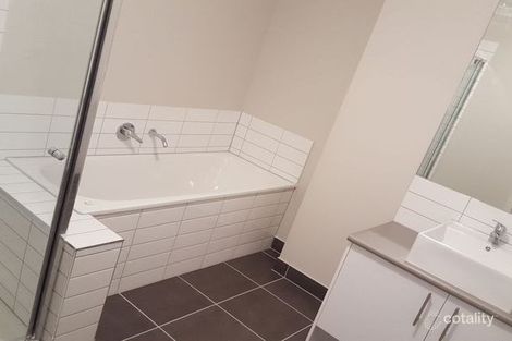 Property photo of 10 Jumbuck Circuit Wollert VIC 3750