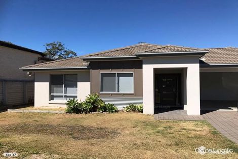 Property photo of 26 Stringybark Drive Molendinar QLD 4214