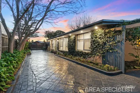 Property photo of 4 Harrow Street Frankston VIC 3199