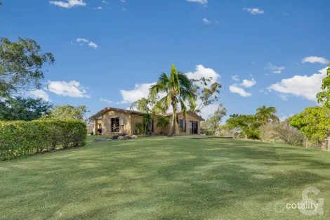 7 Davis St, Mount Larcom, QLD 4695