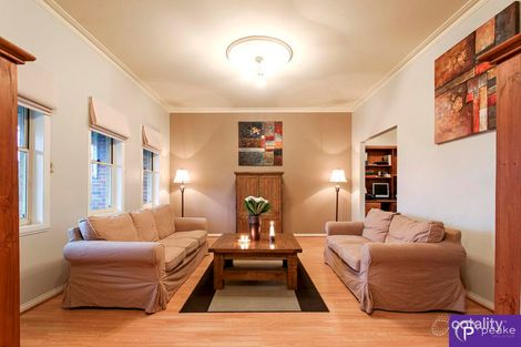 Property photo of 2 Denham Place Berwick VIC 3806