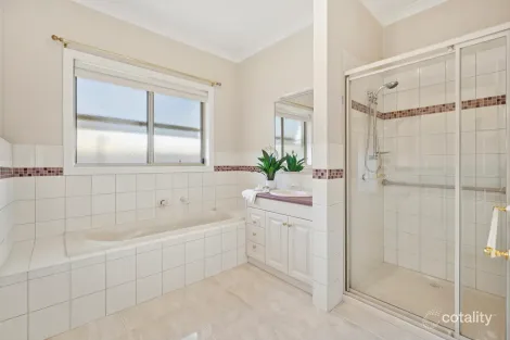 Property photo of 18 Maple Crescent Numurkah VIC 3636