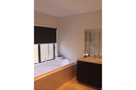 Property photo of 6 Conrad Terrace Taylors Hill VIC 3037