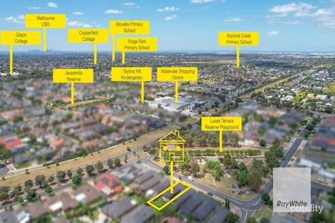 Property photo of 17 Lucas Terrace Taylors Hill VIC 3037