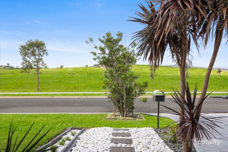 Property photo of 50 Stockyard Crescent Horsley NSW 2530