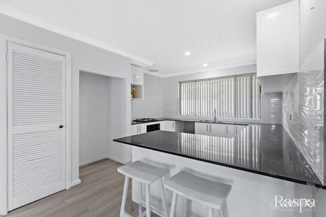 15 Pausin Cres, Bibra Lake, WA 6163