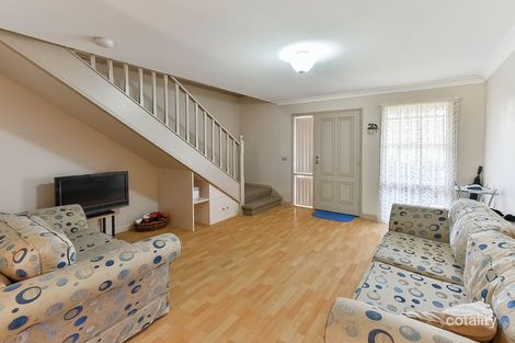 Property photo of 5/6 Parkholme Circuit Englorie Park NSW 2560