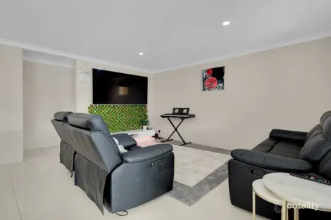 Property photo of 12 Podger Way Brookdale WA 6112