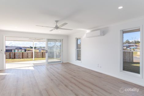 Property photo of 2 Cardinal Circuit Jones Hill QLD 4570