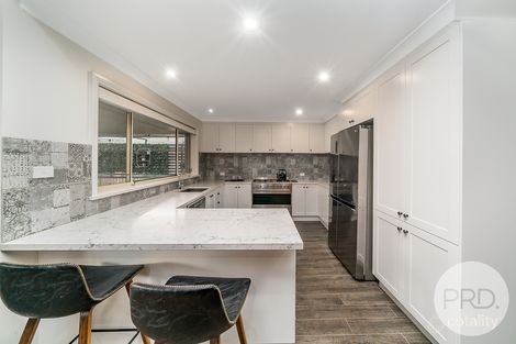 Property photo of 19 Amaroo Street Kooringal NSW 2650