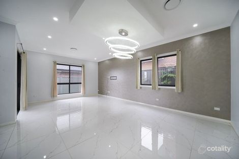 Property photo of 25 Waxflower Street Denham Court NSW 2565