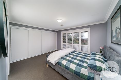 Property photo of 19 Amaroo Street Kooringal NSW 2650